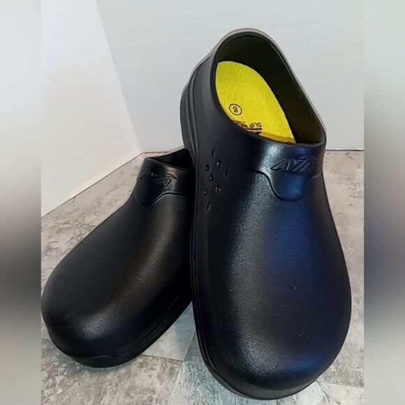 Avia Flame Slip Resistant Clogs for Women, Slip On Work Shoes Size 8 - Picture 3 of 13